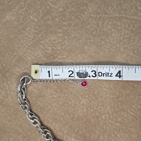 WHBM Necklace - Picture 6 of 8